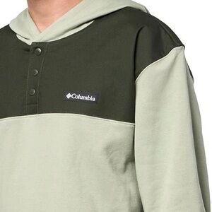 Columbia Men's Two-Tone Green Hoodie
